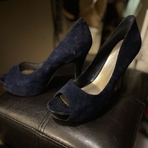 Jessica Simpson Suede peep toe pumps